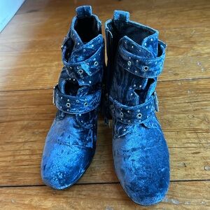 Crushed velvet ankle boots